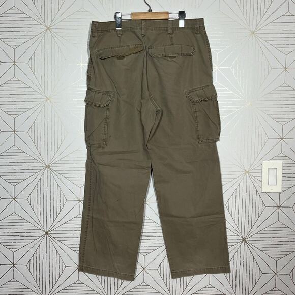 Men’s St. Johns Bay Classic Cargo Pants Khaki Brown Pockets 36 x 30 - Picture 10 of 10